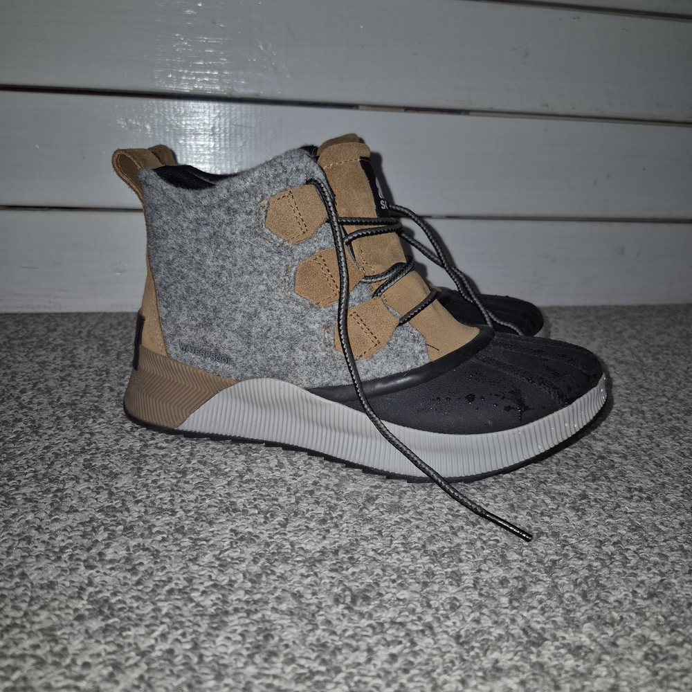 Sorel Out And About Boots